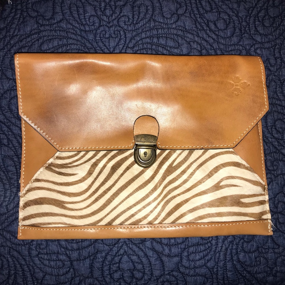 Zebra clutch